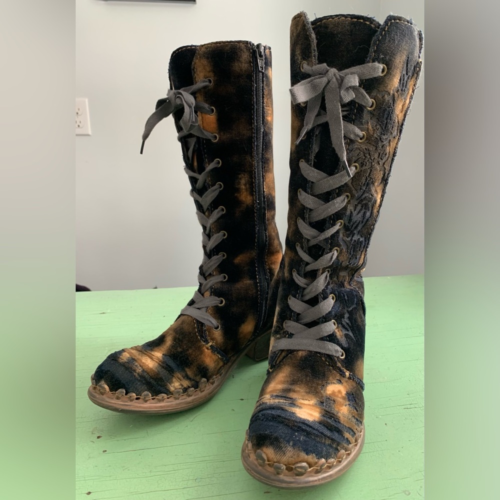 Luxe Grunge textured velvet Rovers boots EU 37 NwoT
